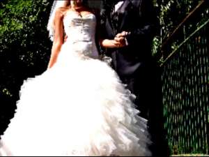 vand rochie de mireasa superba