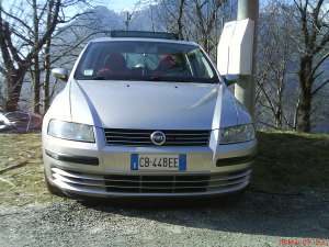Dezmembrez-Vand Fiat Stilo 2002,     4+1 portiere,     1.9jtd,     115cp,     85Kw,     tip motor 19