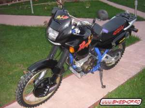 HONDA NX 650 DOMINATOR