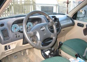 NISSAN TERRANO 2 2001