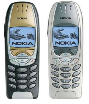 Nokia 6310i pret 280 ron