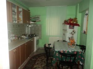 Vand apartament 3 cam.