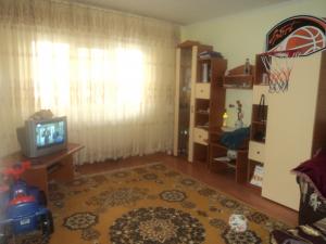 Vand apartament 3 cam.