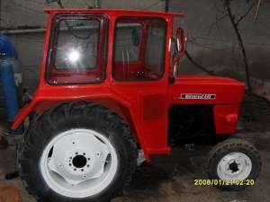 vand tractor u445