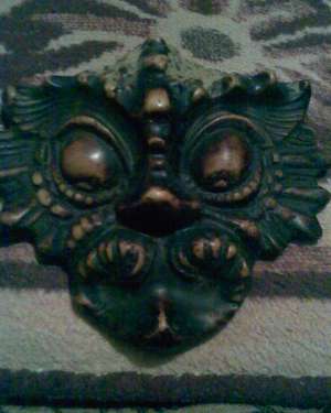 vand  sifoner masina de cusut ileana si sculptura din os