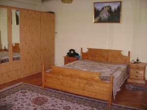 Vand casa la pret rezonabil