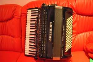 Vand acordeon Guerrini