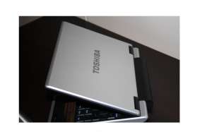 LAPTOP TOSHIBA NB100-10Y