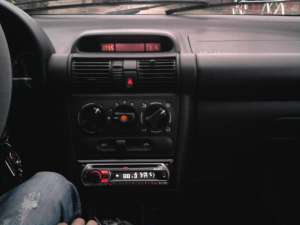 opel corsa 1500 E