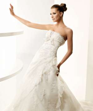 Rochie mireasa La sposa Laponia 2010