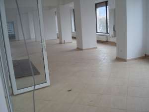 SPATIU COMERCIAL