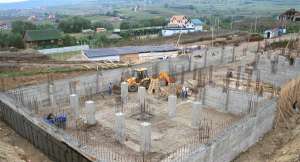 constructie pe structura de beton