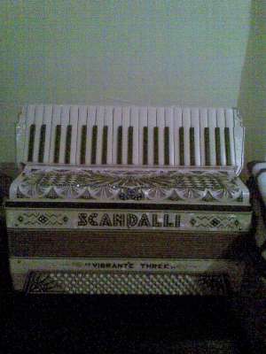 VAND ACORDEON SCANDALLI