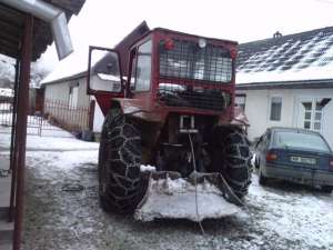 vand tractor U651 echipat de padure