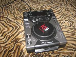 Pioneer CDJ-400