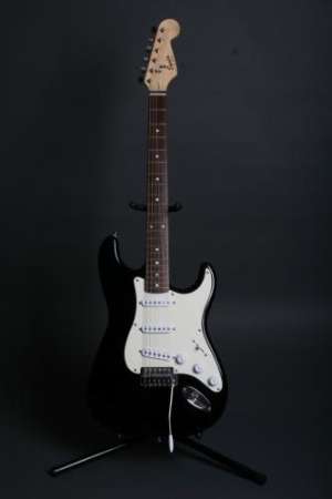 VAND CHITARA FENDER SQUIRE SI CUBE ROLAND 20X
