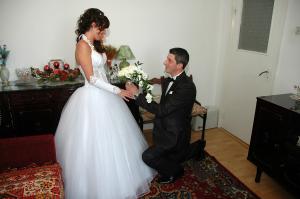 vand rochie mireasa