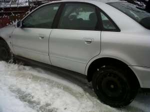 dezmembrez audi a4 an 1997 benzina 2.6