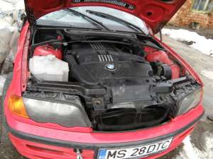 dezmembrez BMW 320D (136cp) an 2000