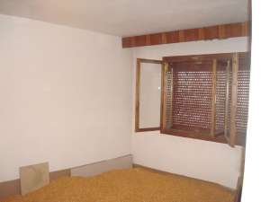 GUTINULUI ,  VAND APARTAMENT 1 CAMERA 15500 EURO