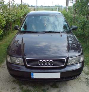 Vand audi A4 1.8- 1995 sau schimb