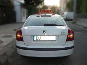Cursuri de pregatire - conducerea autovehiculelor de cat B pe Skoda Octavia II - 500 RON