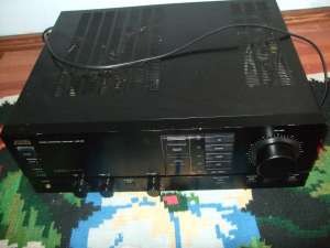 Amplificator akai