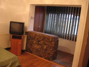ofer spre inchiriere apartament targu jiu