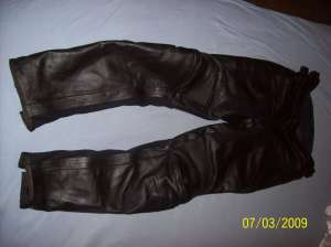 vand pantaloni moto