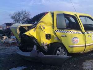 CUMPAR RENAULT CLIO SYMBOL AVARIAT ,           MOTOR DEFECT,           LOVIT ,           RASTURNAT, 