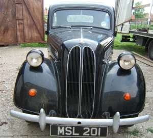 MASINA DE EPOCA- FORD ANGLIA