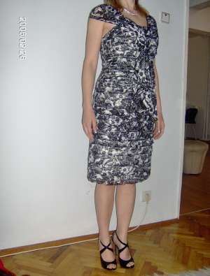 INCHIRIEZ ROCHIE DE GALA + PANTOF ( SUA)