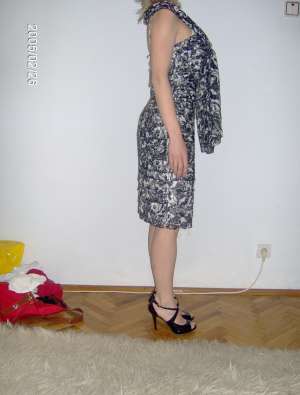 INCHIRIEZ ROCHIE DE GALA + PANTOF ( SUA)