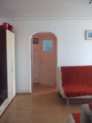 inchiriez apt 2 cam gorjului