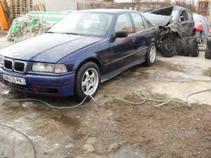 dezmembrez BMW 325