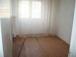 BAIA SPRIE str GUTINULUI 3 CAMERE 35000 EURO CU GARAJ
