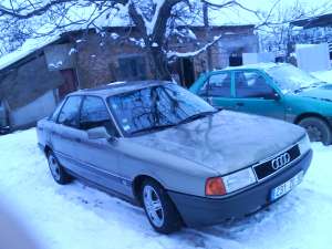 vand sau schimb audi 80