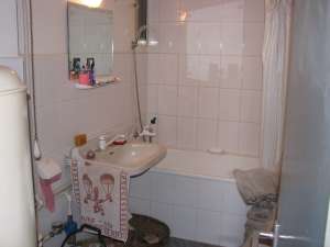 Vand apartament cu 2 camere in centrul turistic Praid