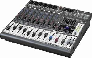 vand mixer BENINGHER XENYX 1222FX