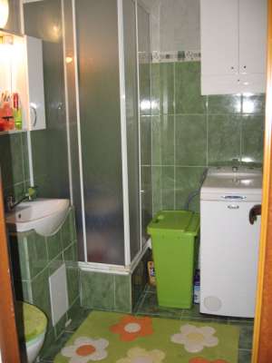 schimb garsoniera cu ap.2 camere + diferenta