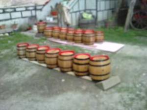 butoaie lemn stejar salcam dud prun de la 3l...........500l