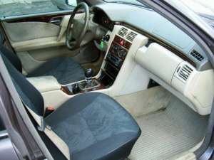 MERCEDES-BENZ 220 Diesel Elegance