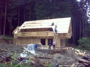 Case din lemn rotund | casa de lemn masiv ecologica