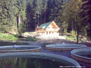 Case si Cabane din Lemn Masiv construite la ROSU ieftin