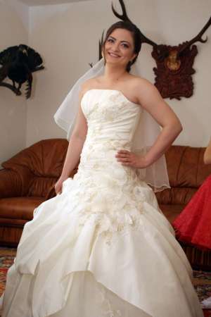 Vand Rochie mireasa