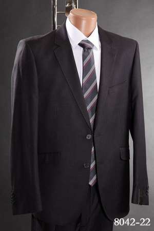 Firma noastra va ofera o colectie de costume business si casual foarte la moda,   realizate din cele