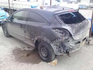 Vand OPEL astra GTC incendiat spate
