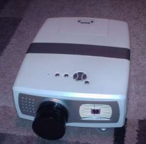 video proiector lcd model: hd399