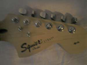 Vand Chitara Fender Squier + Pedala Behringer+Multe altele necesare