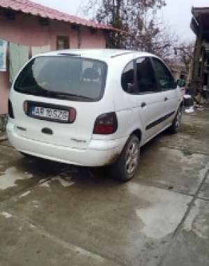 vand urgent sau schimb cu auto mai ieftin